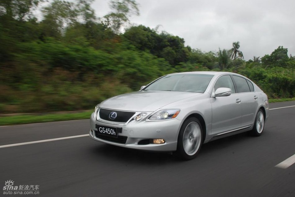 雷克萨斯GS450h动态实拍