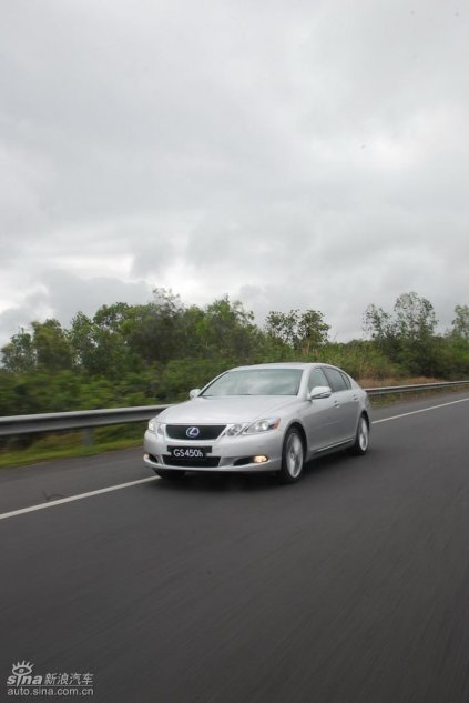 雷克萨斯GS450h动态实拍