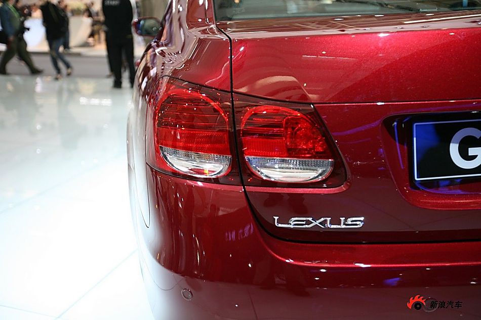 雷克萨斯GS300