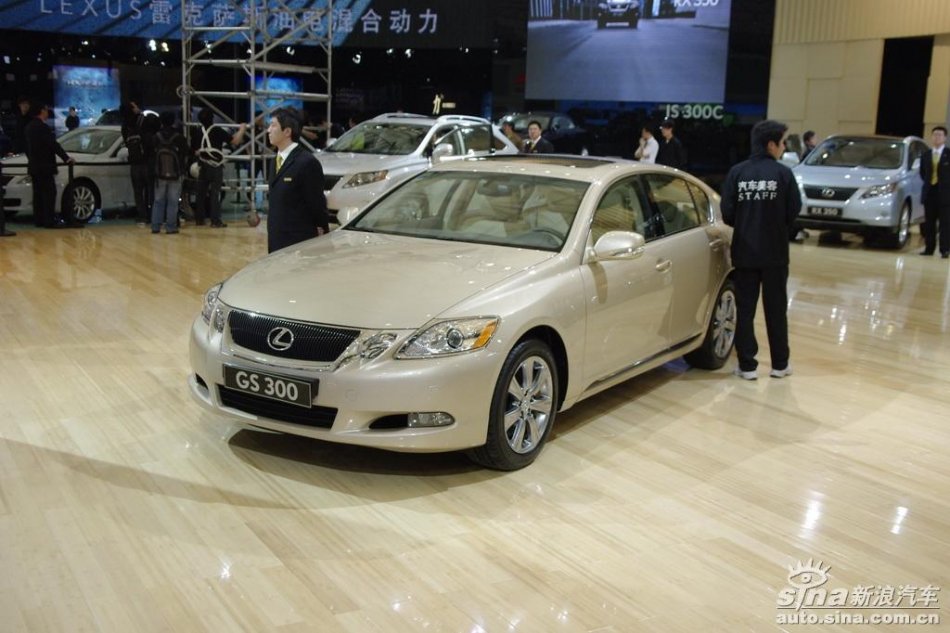雷克萨斯GS300