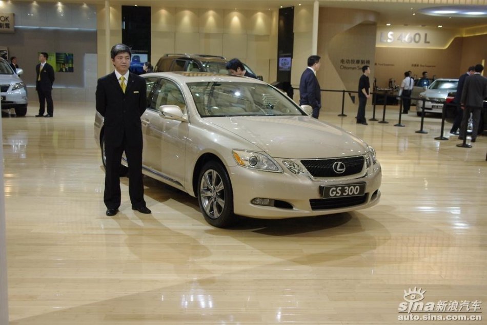 雷克萨斯GS300