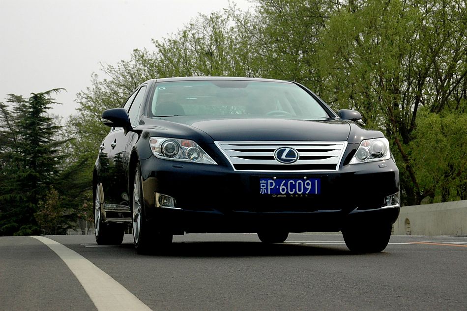 LEXUSLS600hl