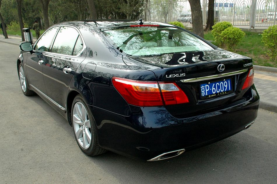LEXUSLS600hl