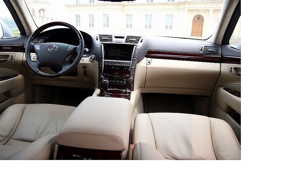 LS460L内饰图片