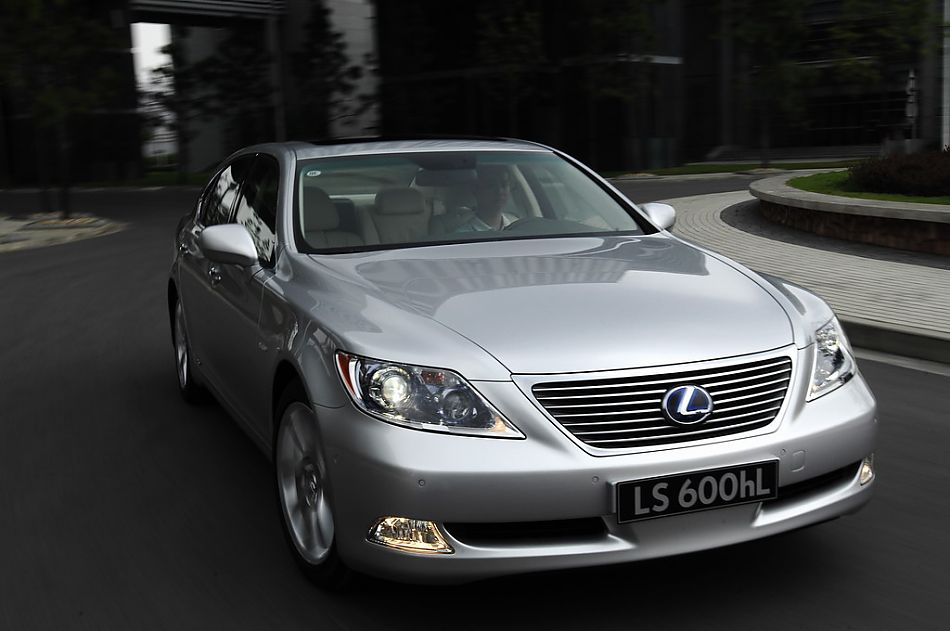 LS600hL