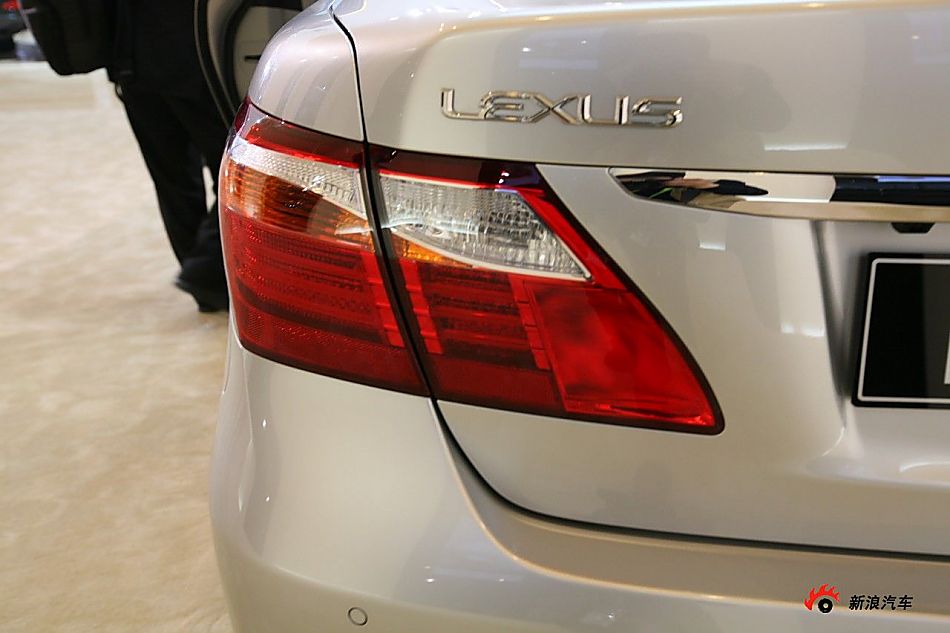 雷克萨斯LS460h