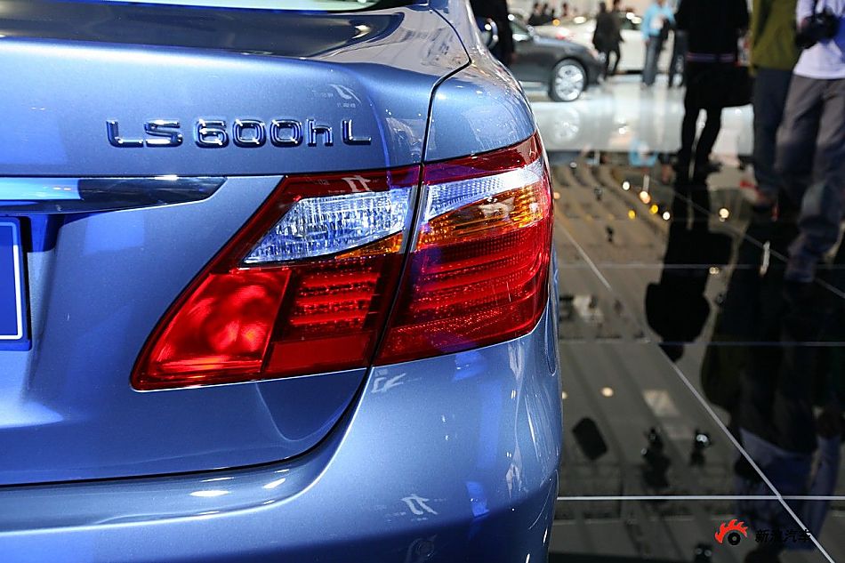 雷克萨斯LS600HL