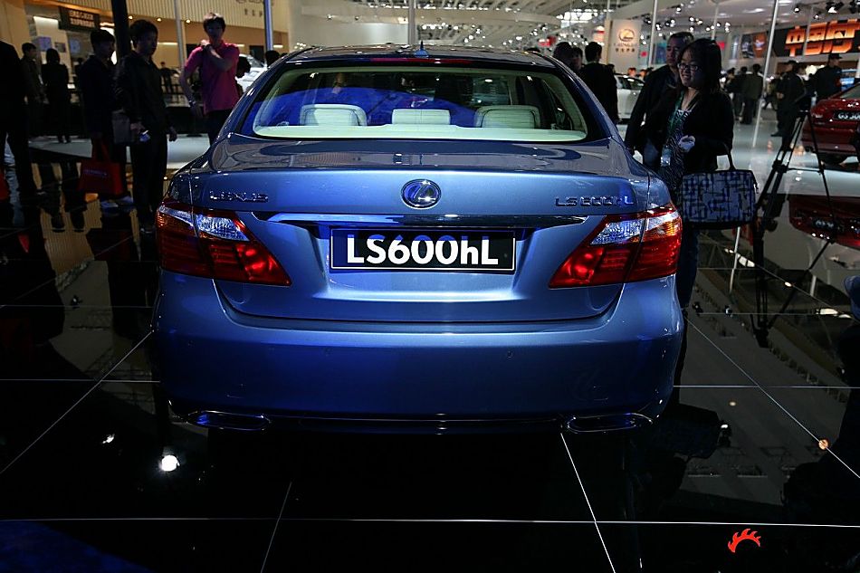 雷克萨斯LS600HL