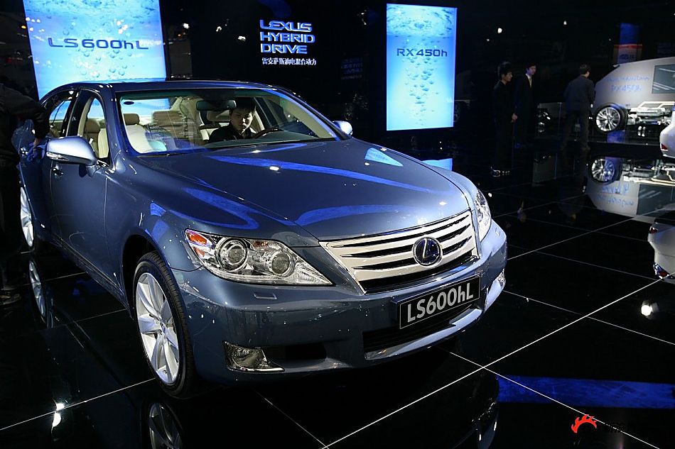雷克萨斯LS600HL