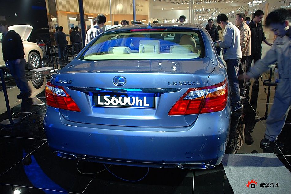 雷克萨斯LS600HL