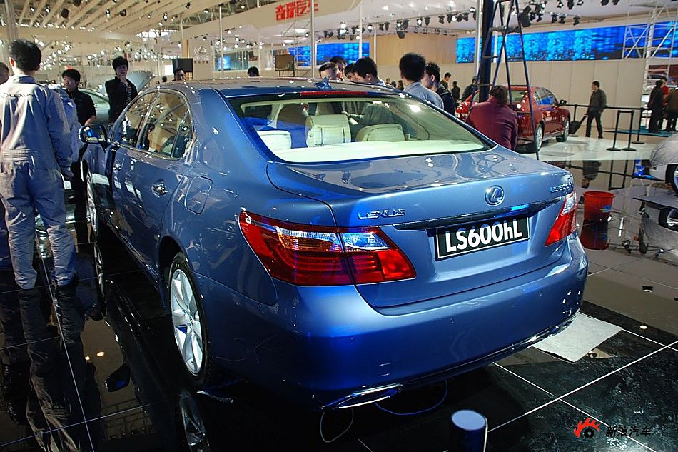 雷克萨斯LS600HL