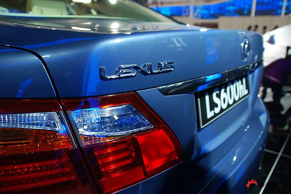 雷克萨斯LS600HL