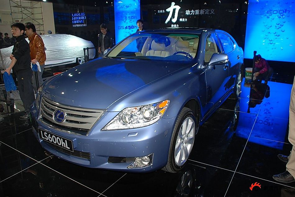 雷克萨斯LS600HL