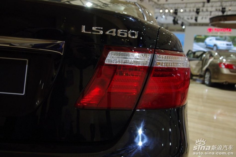 雷克萨斯LS460