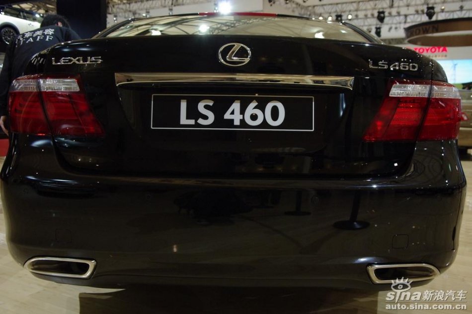 雷克萨斯LS460