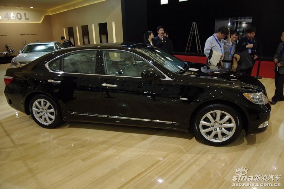 雷克萨斯LS460