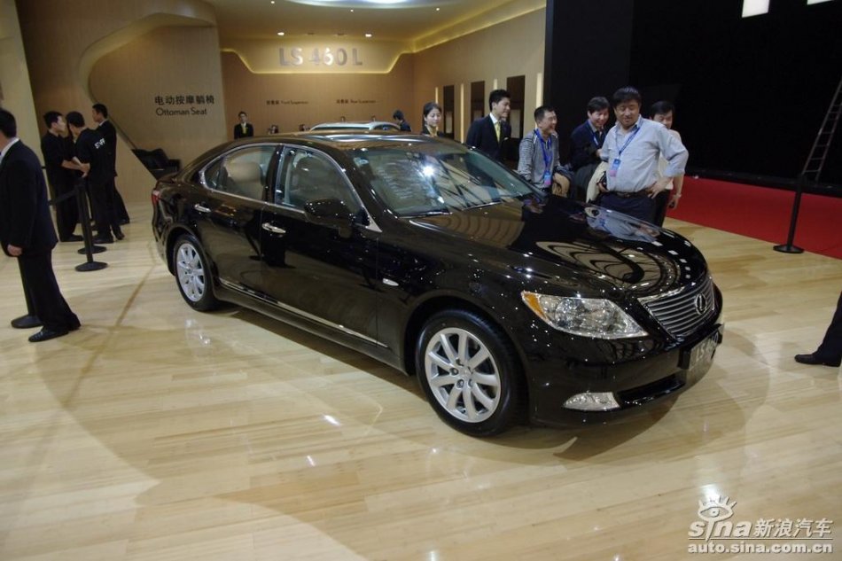 雷克萨斯LS460