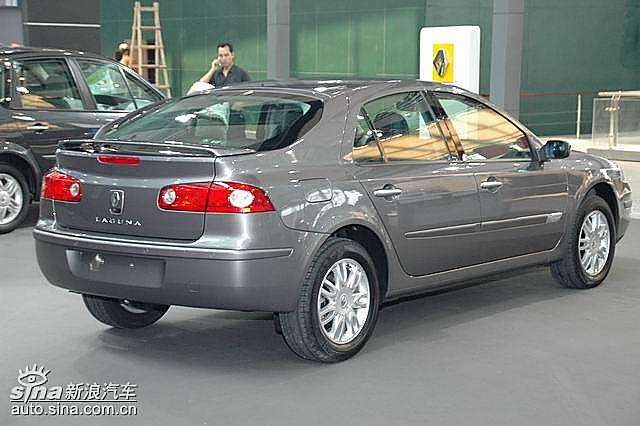 雷诺Laguna