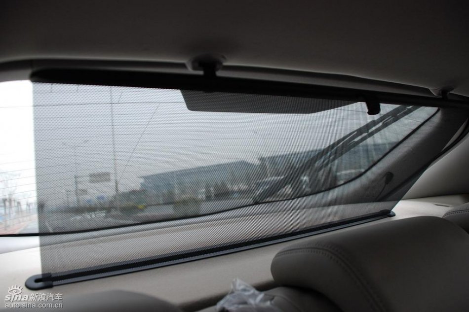 雷诺拉古娜内饰实拍图