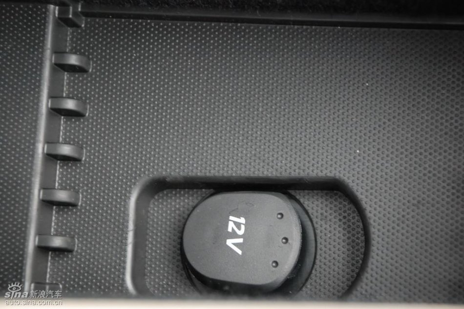 雷诺拉古娜内饰实拍图