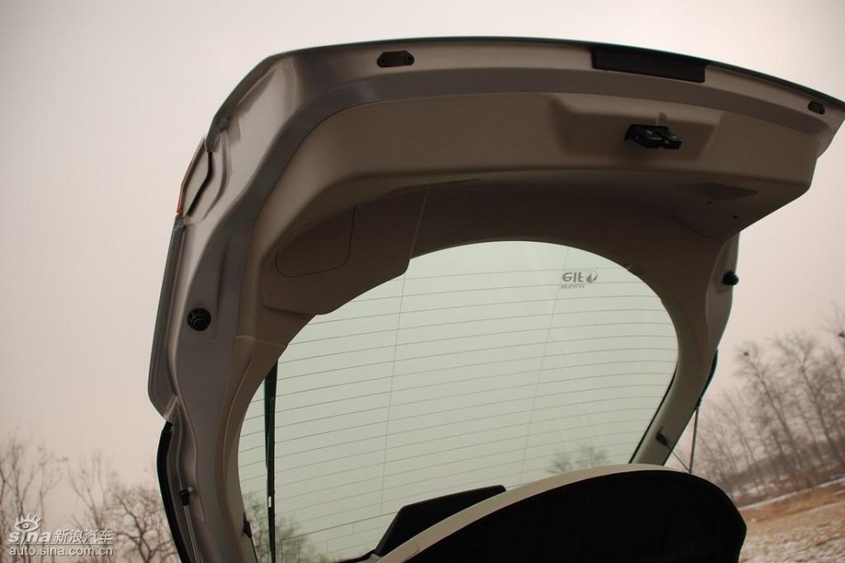 雷诺拉古娜内饰实拍图