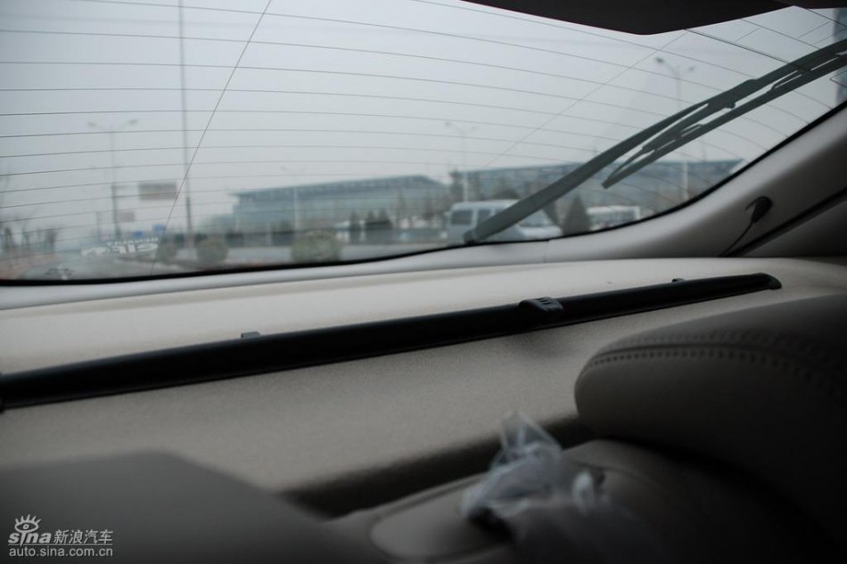 雷诺拉古娜内饰实拍图