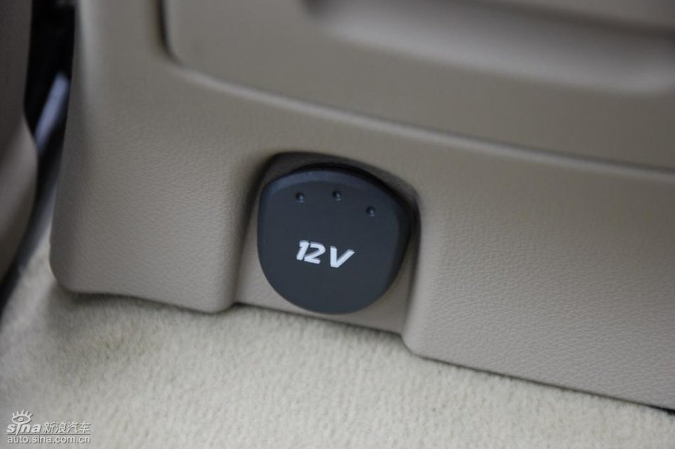 雷诺拉古娜内饰实拍图