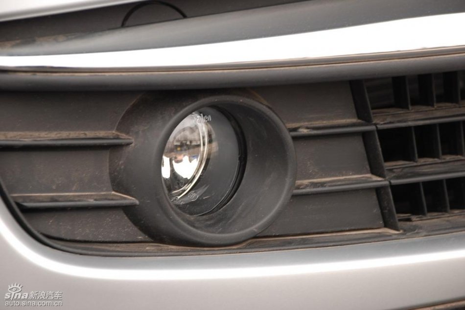 雷诺拉古娜外观实拍图