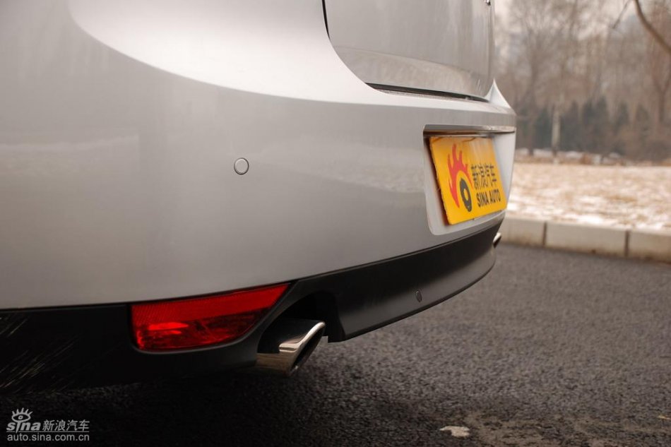 雷诺拉古娜外观实拍图