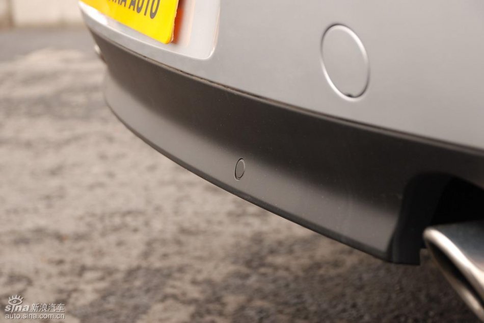 雷诺拉古娜外观实拍图