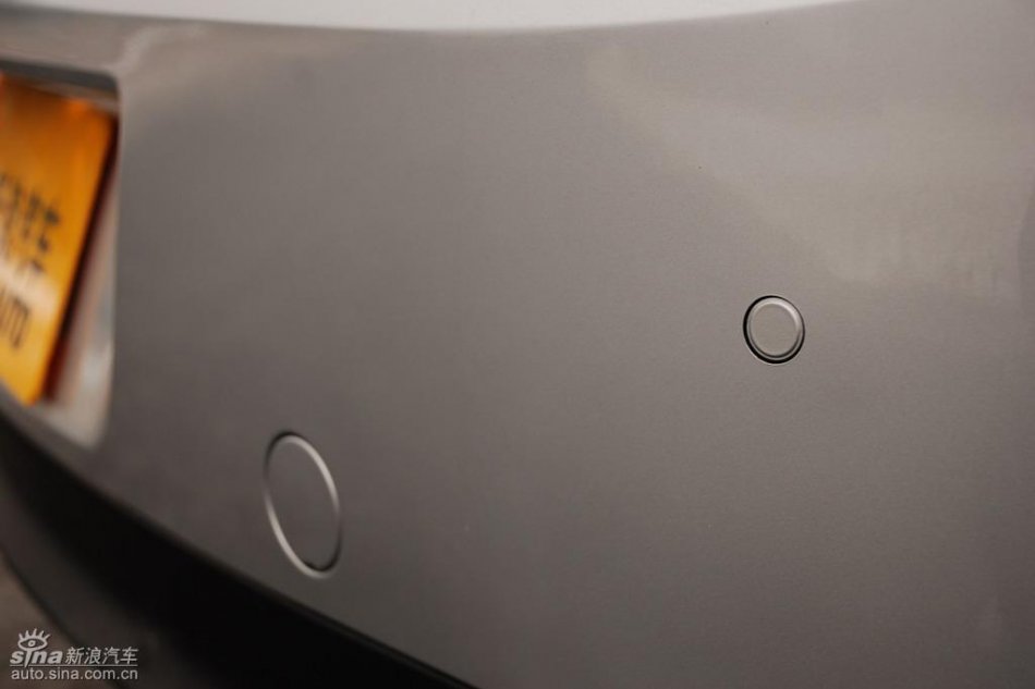 雷诺拉古娜外观实拍图