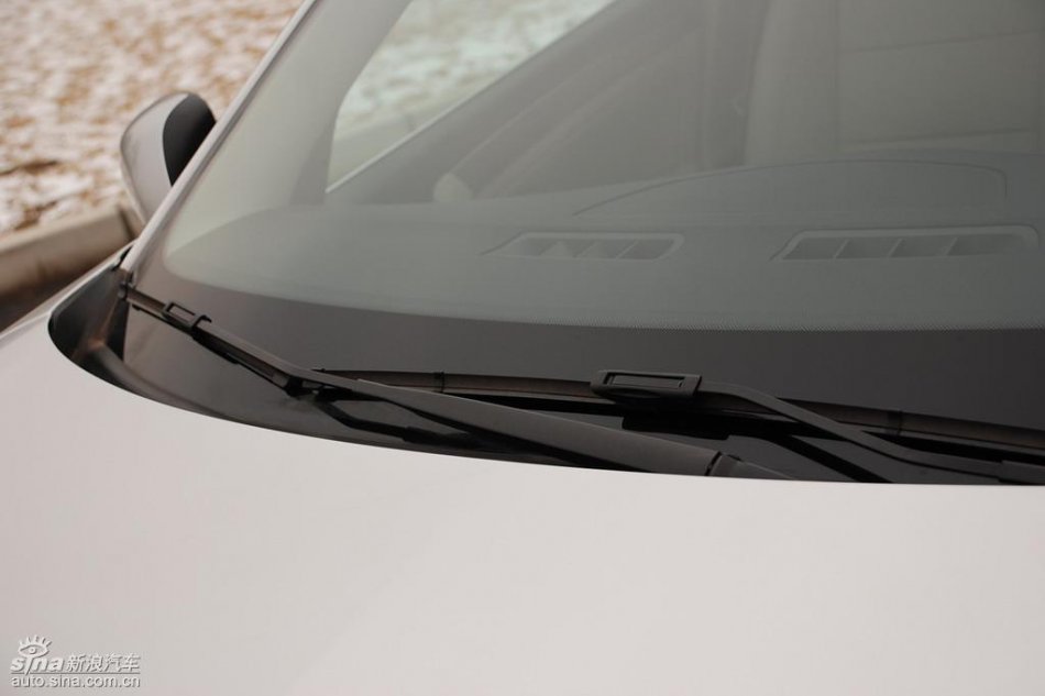 雷诺拉古娜外观实拍图