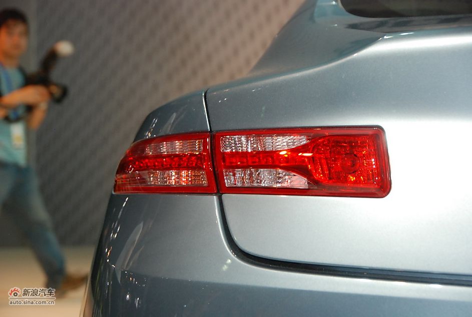 雷诺拉古那古贝