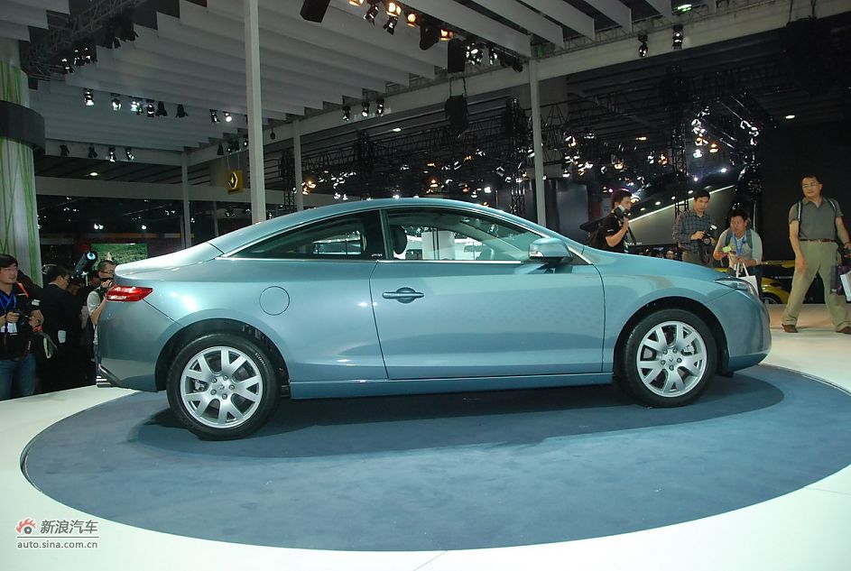 雷诺拉古那古贝