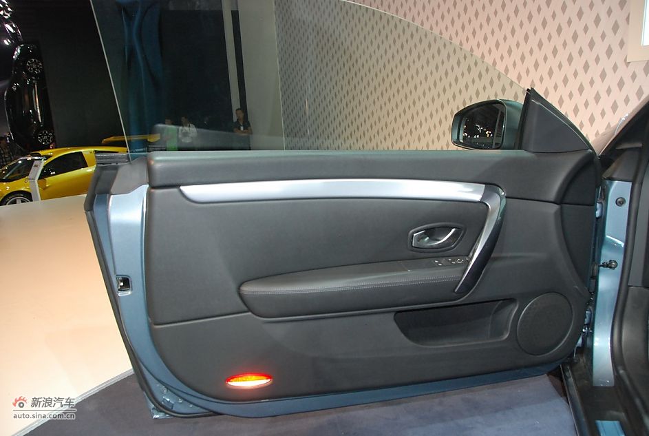 雷诺拉古那古贝