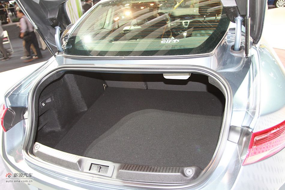 雷诺拉古那古贝