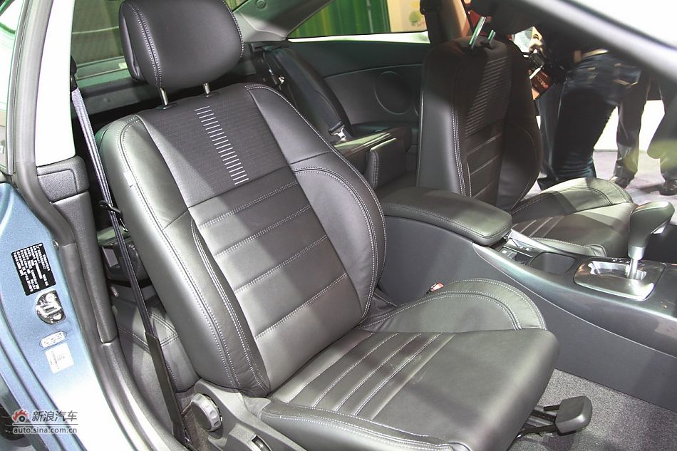 雷诺拉古那古贝