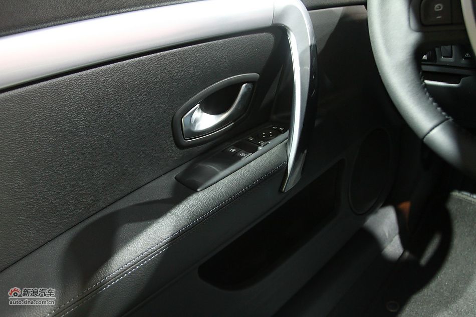 雷诺拉古那古贝