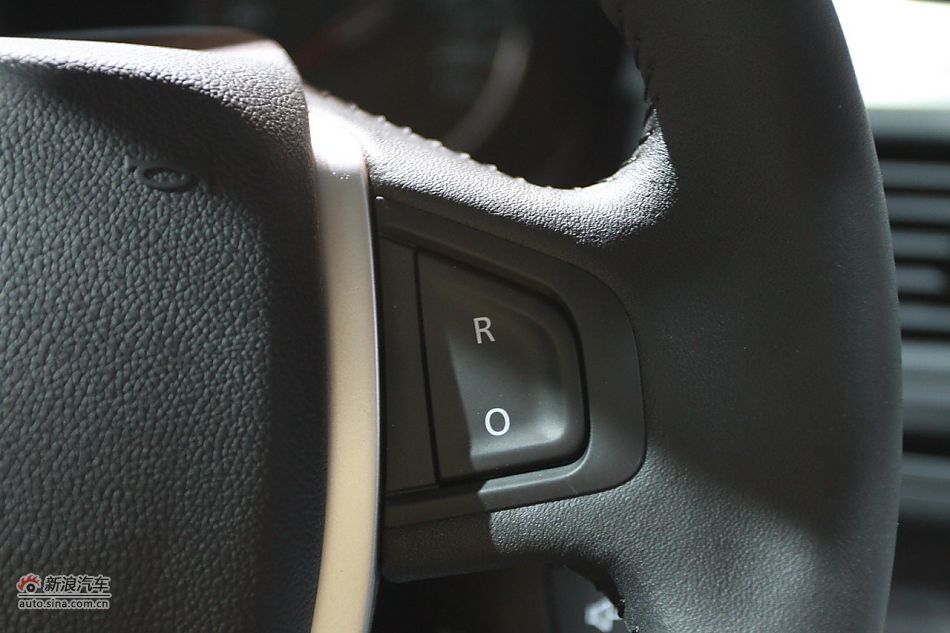 雷诺拉古那古贝