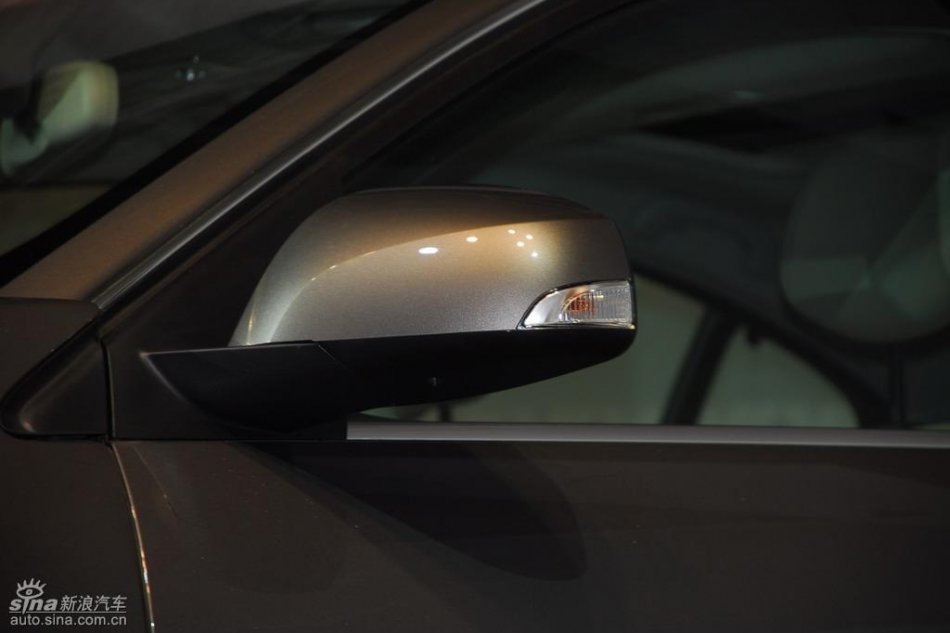 雷诺新拉古那上市现场图