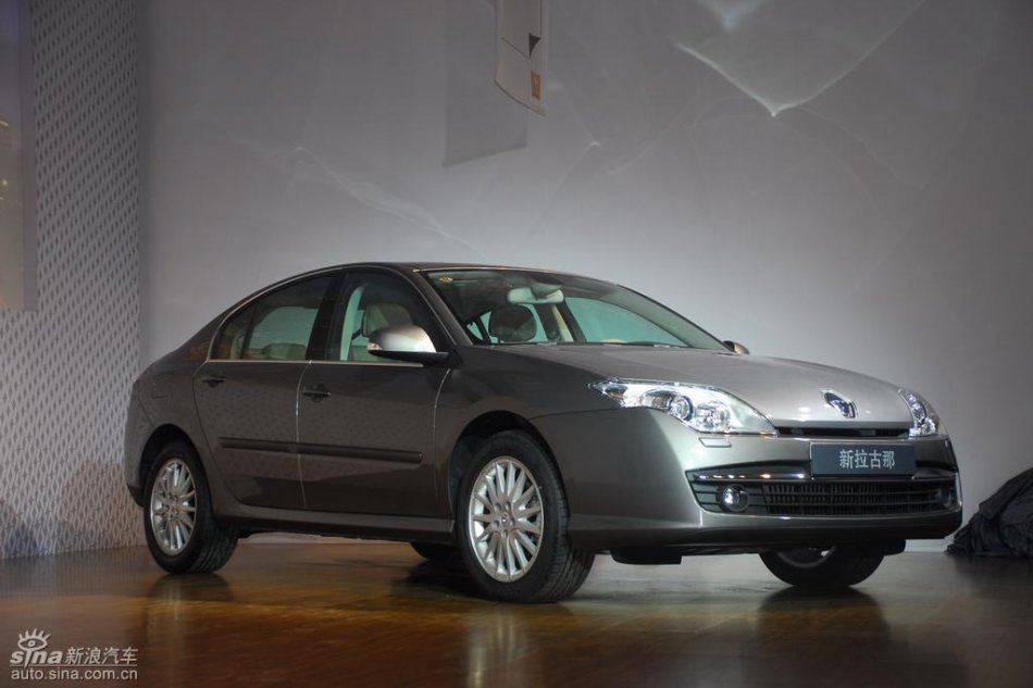 雷诺新拉古那上市现场图