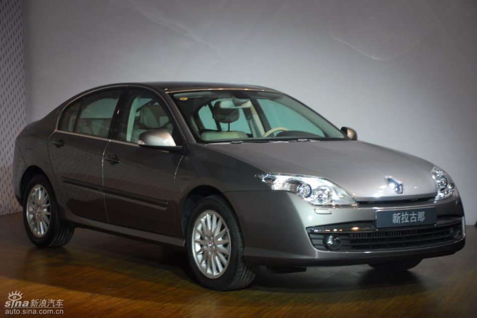 雷诺新拉古那上市现场图