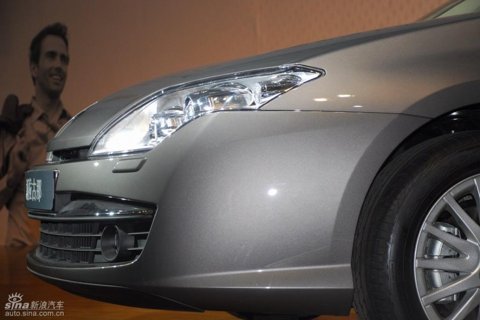 雷诺新拉古那上市现场图