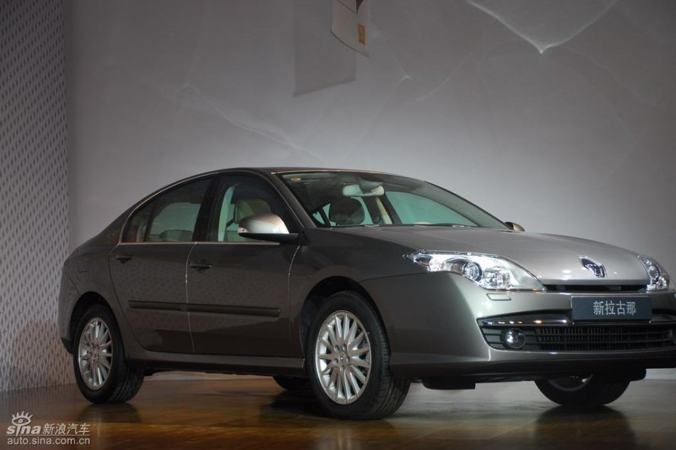 雷诺新拉古那上市现场图