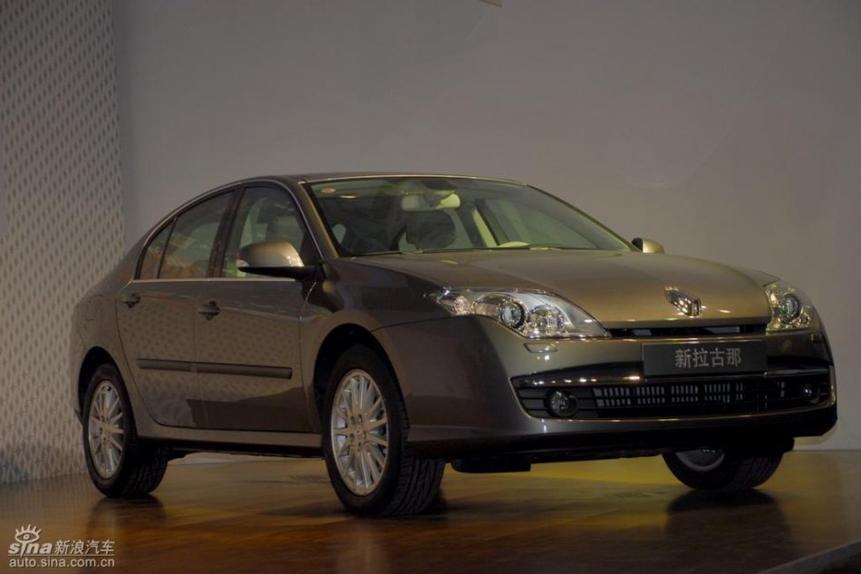 雷诺新拉古那上市现场图