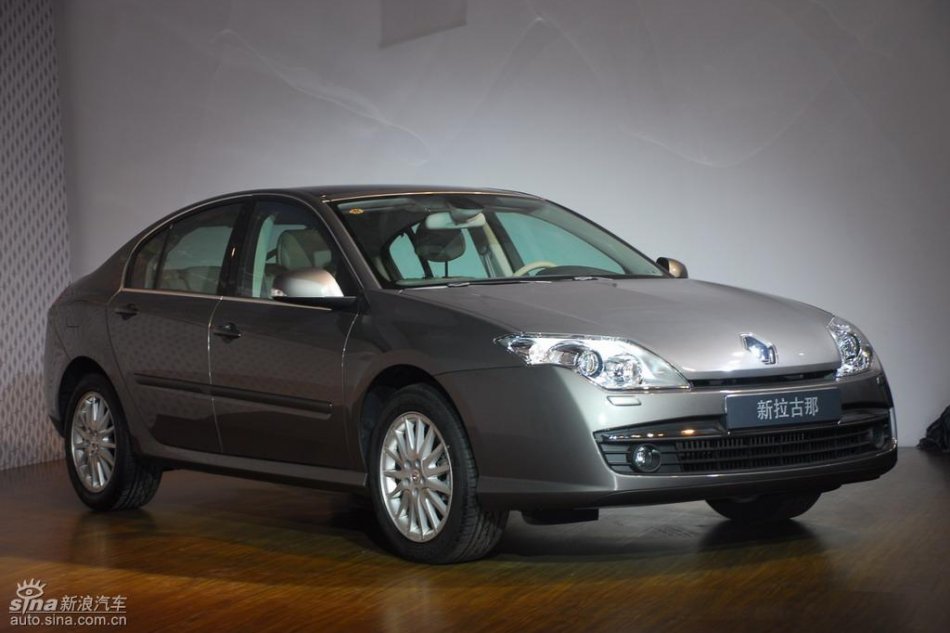 雷诺新拉古那上市现场图