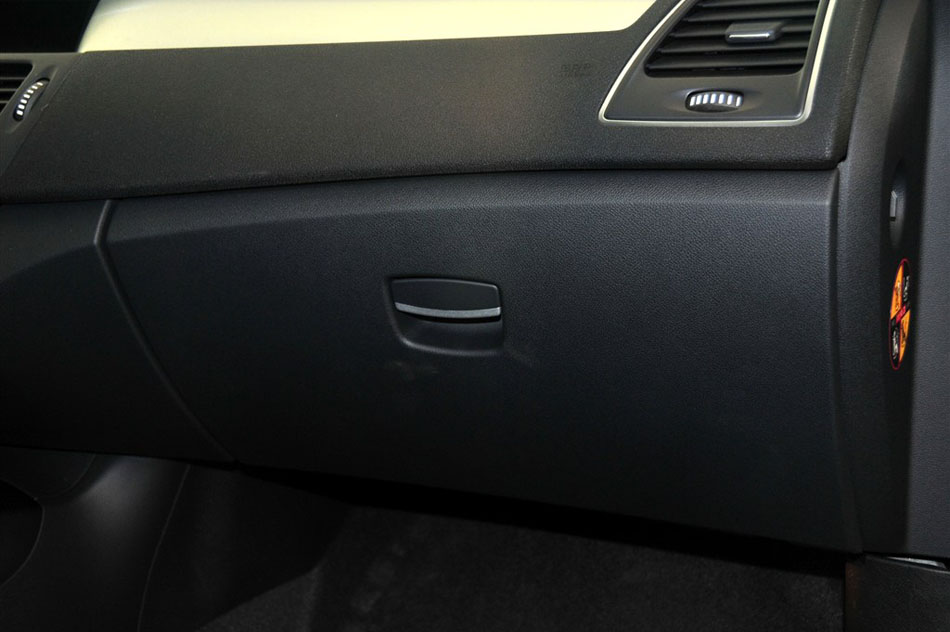 2012款 古贝2.0T 豪华导航版 内饰