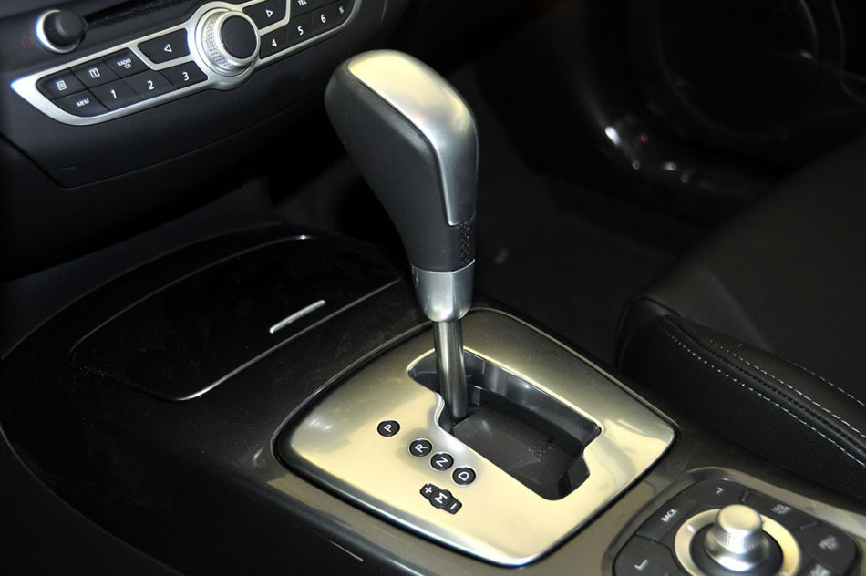 2012款 古贝2.0T 豪华导航版 内饰