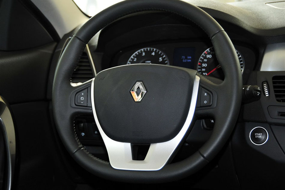 2012款 古贝2.0T 豪华导航版 内饰