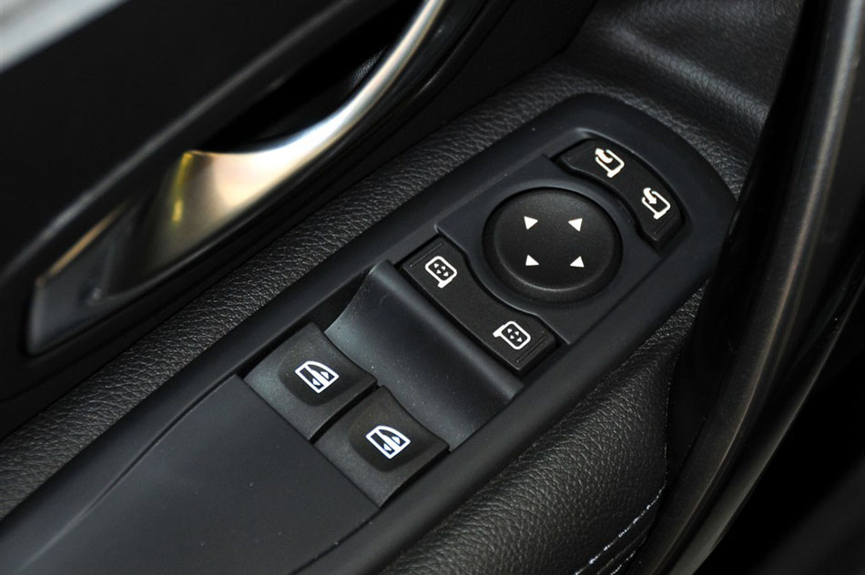 2012款 古贝2.0T 豪华导航版 空间